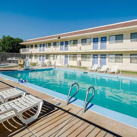 Park Inn By Radisson, Thornton Exterior foto